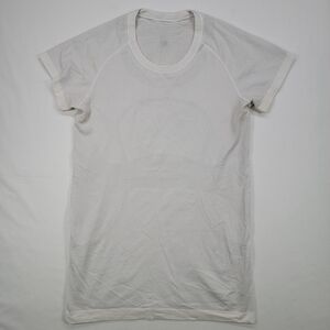 lululemon athletica Cream Short Sleeve Tee